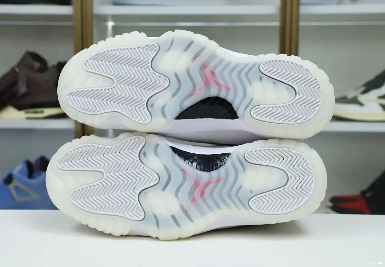 JORDAN XI AIR RETRO PLATINUM TINT 11 0628